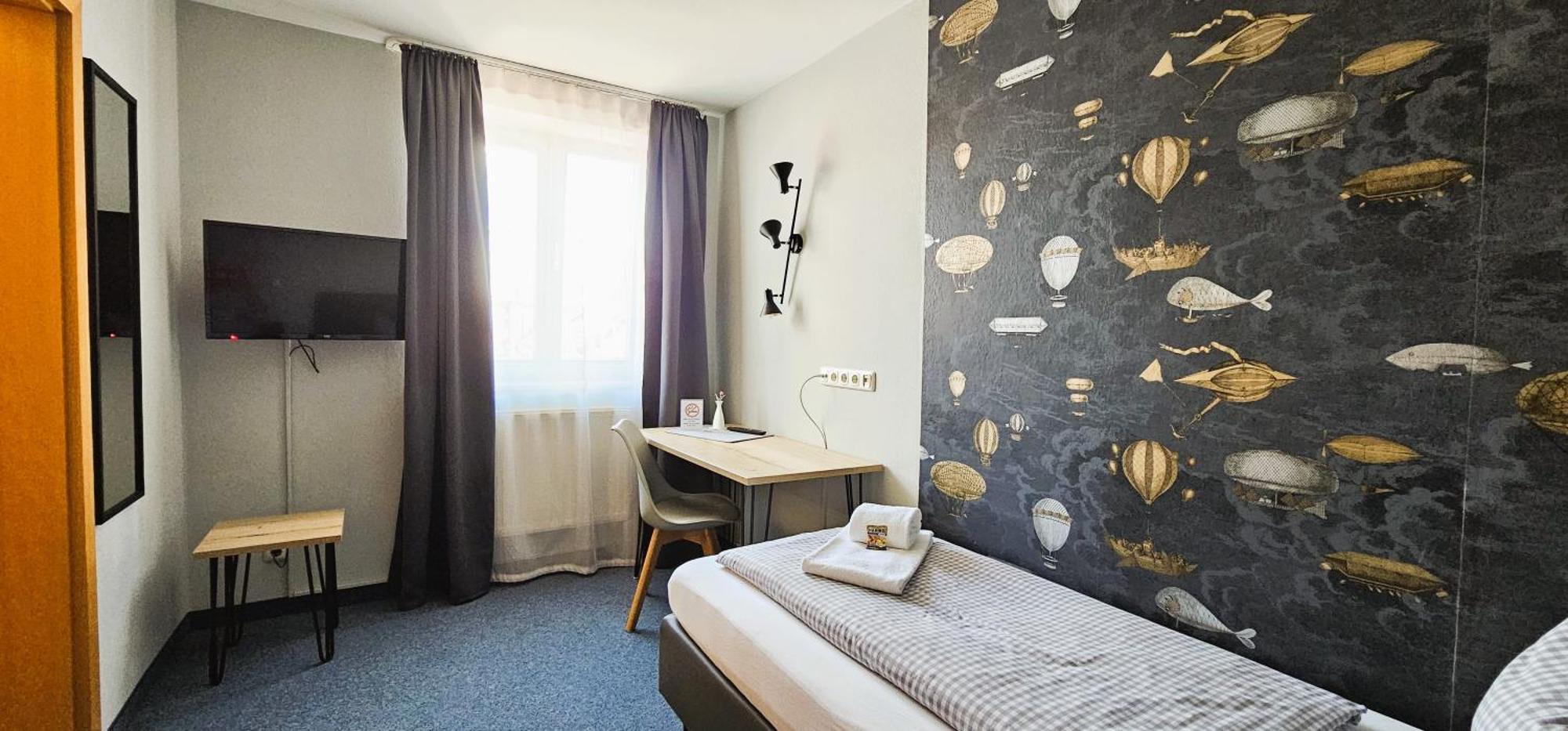 Novitel Pension Pliening - Muenchen Messe Buitenkant foto