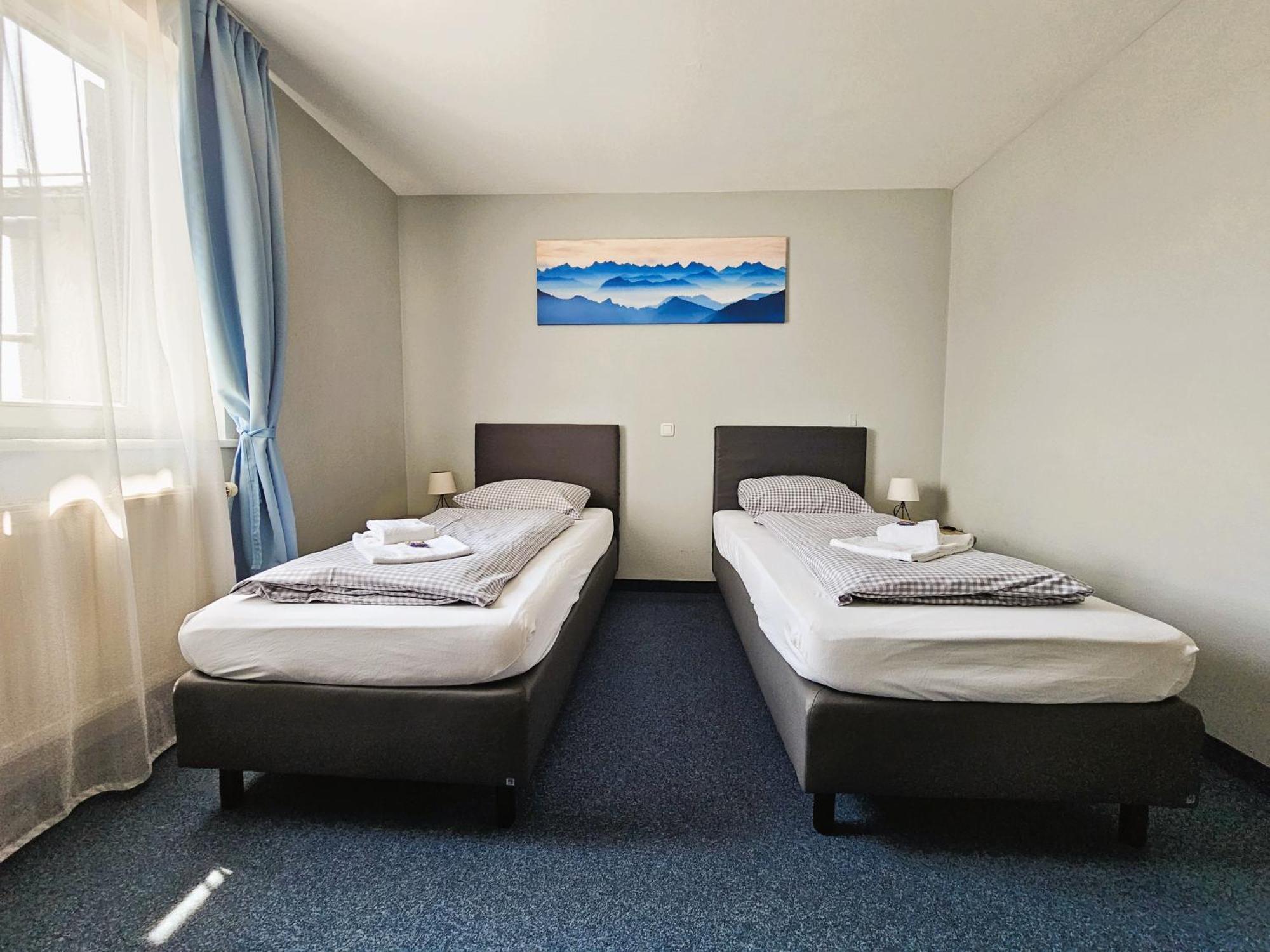 Novitel Pension Pliening - Muenchen Messe Buitenkant foto